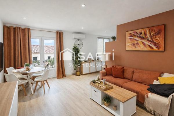 Haut de villa entièrement rénové, lumineux, climatisé, avec terrasse plein sud