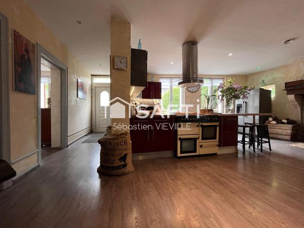 Ancienne maison avec dépendances