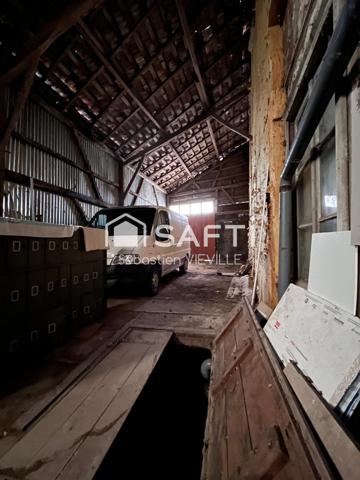 Ancienne maison avec dépendances