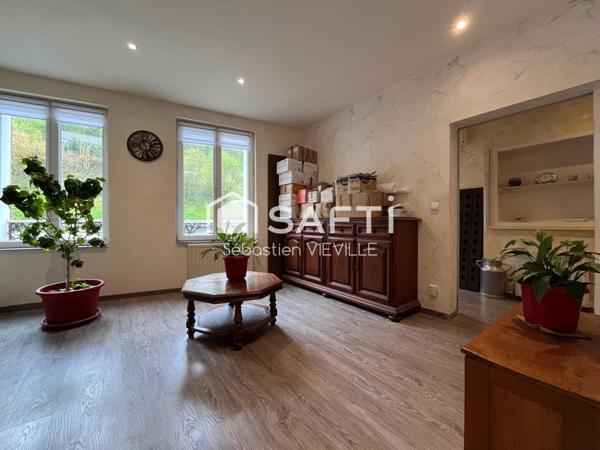 Ancienne maison avec dépendances