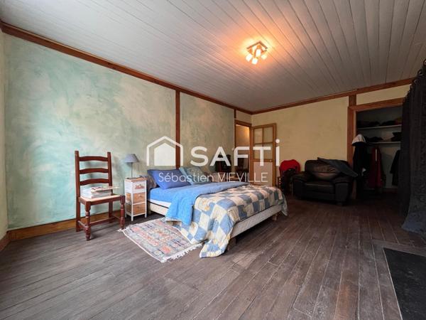 Ancienne maison avec dépendances