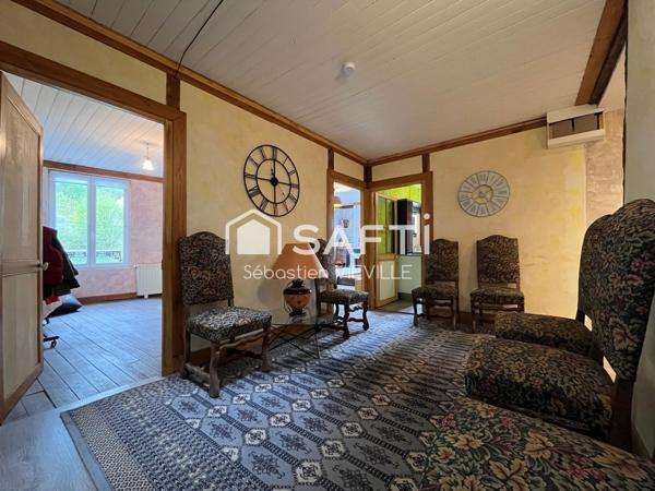 Ancienne maison avec dépendances