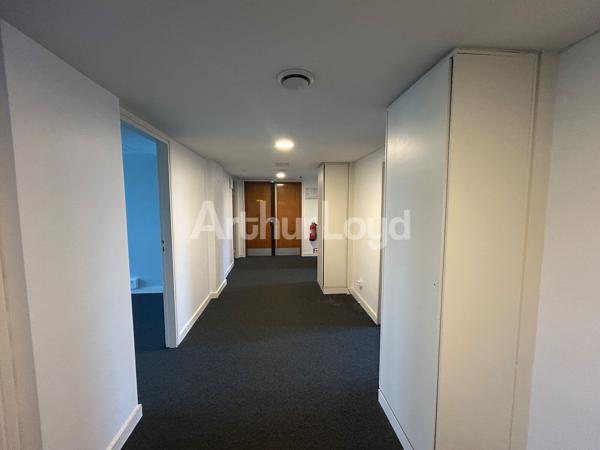 Bureaux à louer Lille Centre - 225 m² lumineux avec parkings et excellente accessibilité