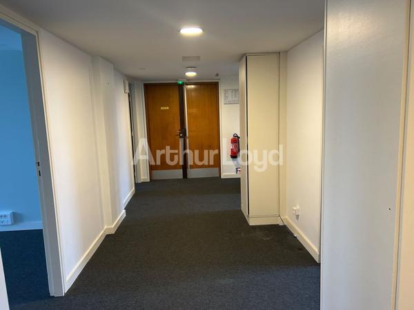 Bureaux à louer Lille Centre - 225 m² lumineux avec parkings et excellente accessibilité