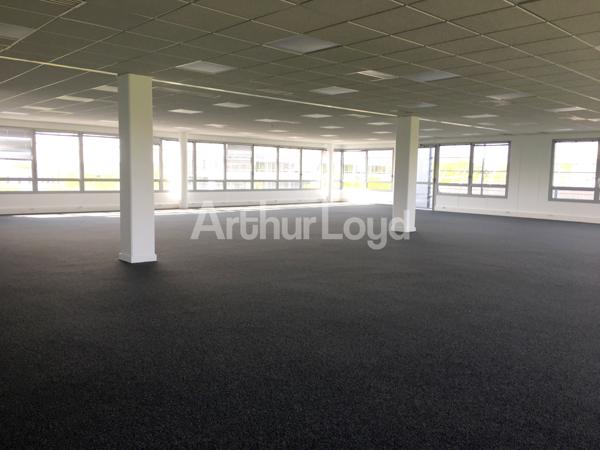 Bureaux à louer à Villeneuve d'Ascq - Plateaux climatisés sécurisés - Accessibilité et confort