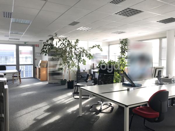 Bureaux à louer à Villeneuve d'Ascq - Plateaux climatisés sécurisés - Accessibilité et confort
