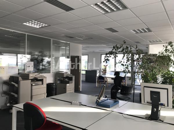 Bureaux à louer à Villeneuve d'Ascq - Plateaux climatisés sécurisés - Accessibilité et confort
