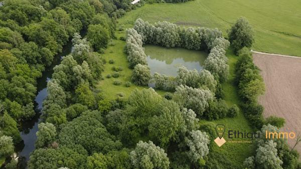 Votre coin de paradis halieutique — plan d'eau de 7 000 m² à Jaucourt