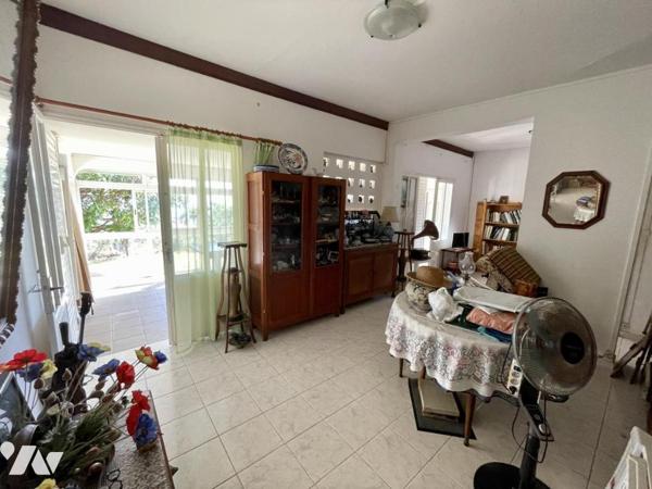 SAINT DENIS LA MONTAGNE VILLA T5 VUE MER A RENOVER