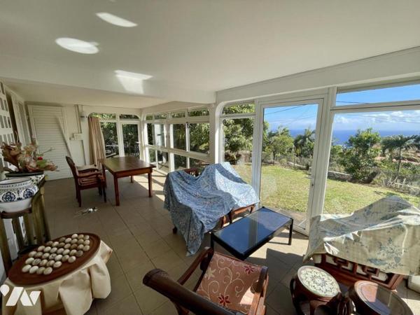 SAINT DENIS LA MONTAGNE VILLA T5 VUE MER A RENOVER