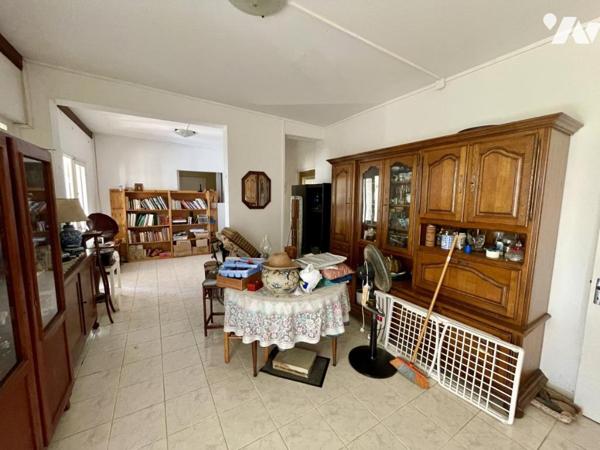 SAINT DENIS LA MONTAGNE VILLA T5 VUE MER A RENOVER