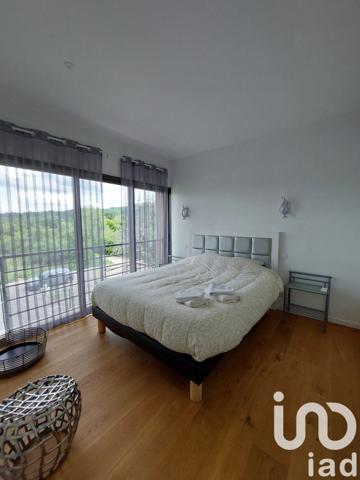 Maison 6 pièces de 136 m² à Bouliac (33270)