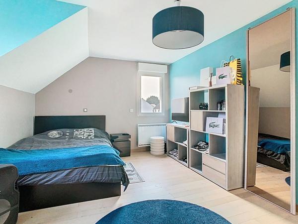 Maison d'exception à vendre à Méry-sur-Oise - 7 pièces, 167 m² sur terrain de 658 m²