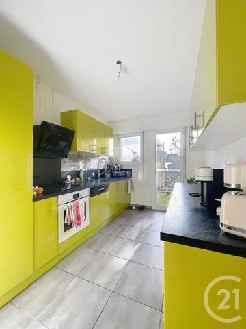 Appartement T4 à vendre  4 pièces - 95,40 m 2   COMPIEGNE  - 60
