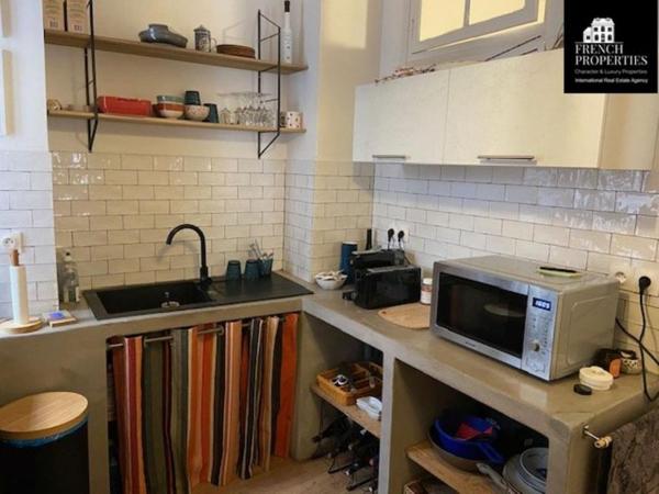 Appartement T2  de 51.50m² rénové -- Premier étage -- Bel immeuble ancien -- Hyper centre ville de Perpignan