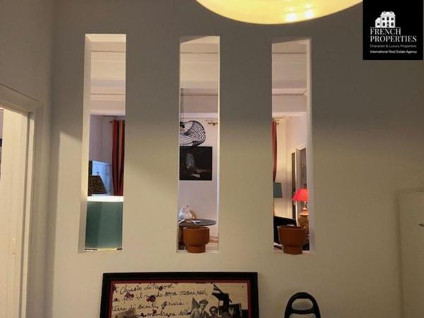 Appartement T2  de 51.50m² rénové -- Premier étage -- Bel immeuble ancien -- Hyper centre ville de Perpignan