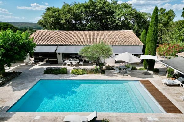 Vente Maison de luxe Uzès 5 Pièces 242 m²