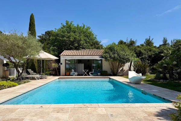 Vente Maison de luxe Uzès 5 Pièces 242 m²