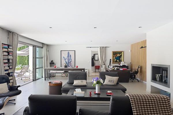 Vente Maison de luxe Uzès 5 Pièces 242 m²