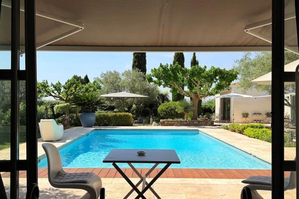 Vente Maison de luxe Uzès 5 Pièces 242 m²