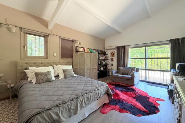 Vente Maison de luxe Uzès 5 Pièces 242 m²