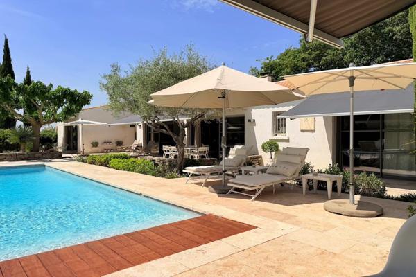 Vente Maison de luxe Uzès 5 Pièces 242 m²