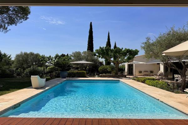 Vente Maison de luxe Uzès 5 Pièces 242 m²
