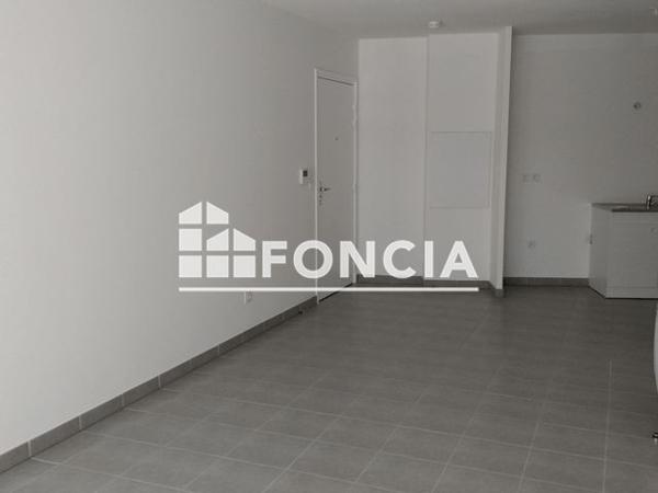 Location Appartement 2 pièces 42.74 m² - AVENUE GABRIEL BARBAROUX Le Luc 83340