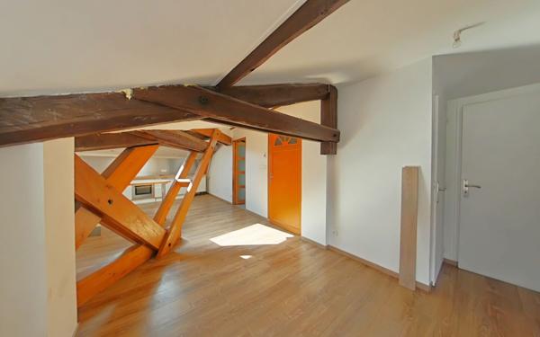 Maison à vendre    8 pièces •  Romans-sur-Isère