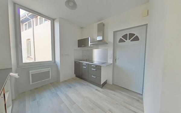 Maison à vendre    8 pièces •  Romans-sur-Isère