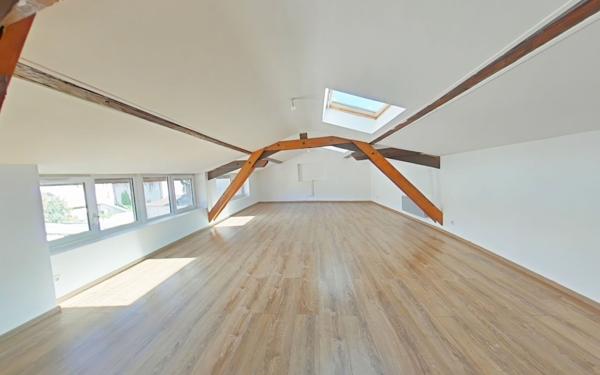 Maison à vendre    8 pièces •  Romans-sur-Isère