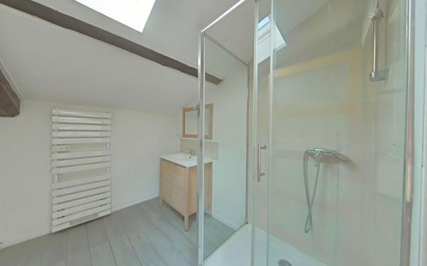 Maison à vendre    8 pièces •  Romans-sur-Isère