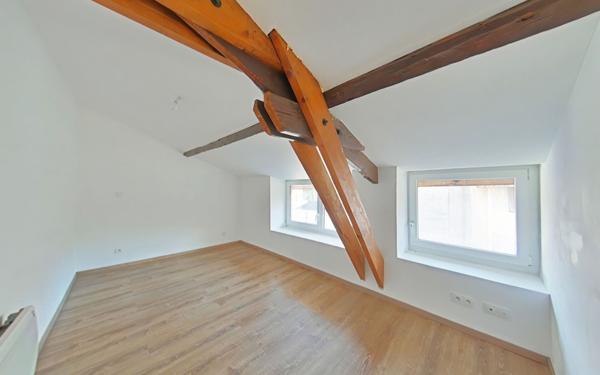 Maison à vendre    8 pièces •  Romans-sur-Isère