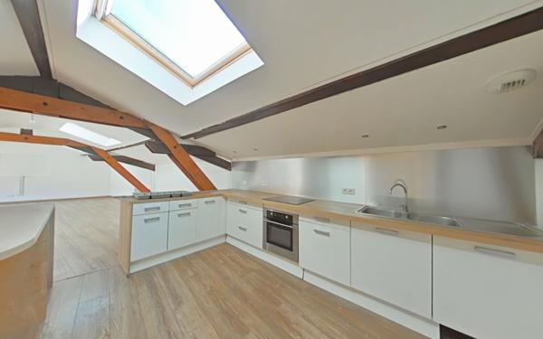 Maison à vendre    8 pièces •  Romans-sur-Isère