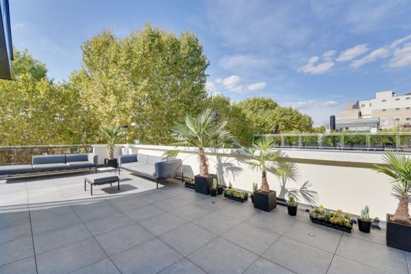 Vente Appartement de luxe Neuilly-sur-Seine 6 Pièces 193.38 m²