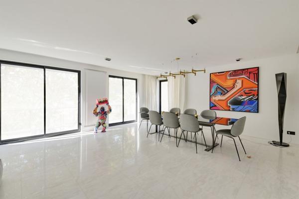 Vente Appartement de luxe Neuilly-sur-Seine 6 Pièces 193.38 m²