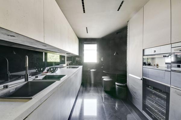 Vente Appartement de luxe Neuilly-sur-Seine 6 Pièces 193.38 m²