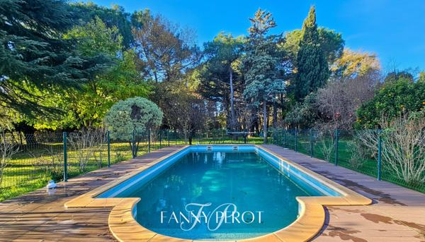 A Argelès, maison de caractère de 220 m² sur grande parcelle arborée avec piscine
