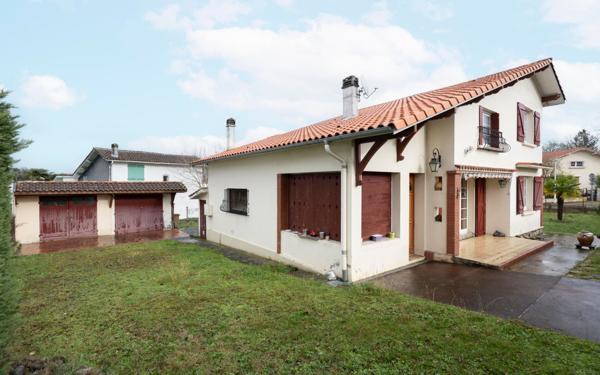 Maison à vendre    5 pièces •  Saint-Pierre-du-Mont