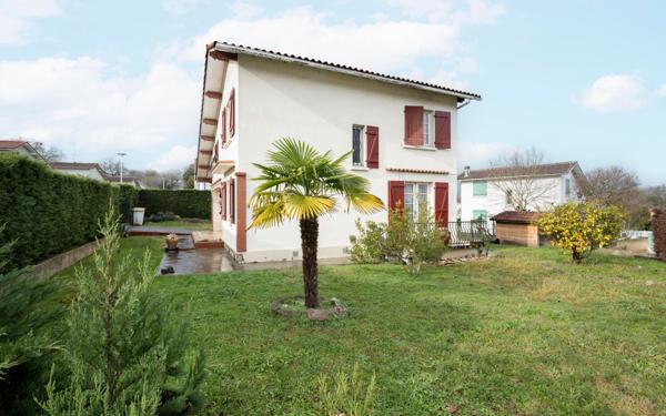 Maison à vendre    5 pièces •  Saint-Pierre-du-Mont