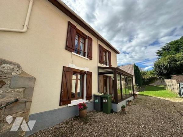 Maison de 3/4 pièces, avec un terrain de 1099 m² (source du cadastre) dont 855 m² de jardin