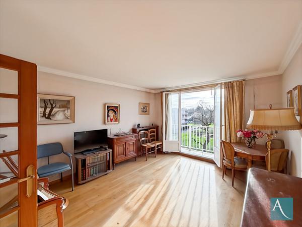 Appartement 3 pièces - 62 m2 - Dernier étage, vue vallée, balcon, cave - Égly 91520