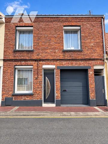 Maison de ville de 95 m² avec jardin, terrasse et garage – Excellent état