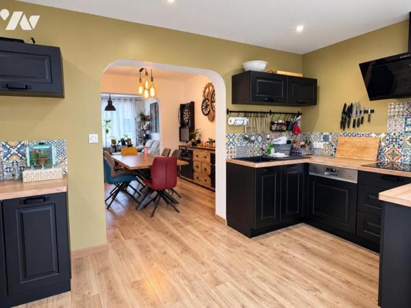 Maison de ville de 95 m² avec jardin, terrasse et garage – Excellent état