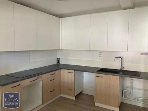 Appartement à louer 3 pièces 57.36m² Pont-de-Chéruy (38230)