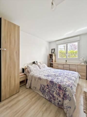 HYPER CENTRE - Secteur mail Appartement 2 pièces avec terrasse