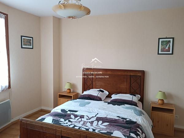 Dans le centre ville, belle prestation offrant appartements et studios