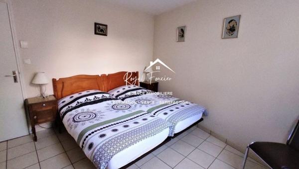 Dans le centre ville, belle prestation offrant appartements et studios