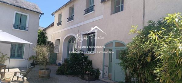 Dans le centre ville, belle prestation offrant appartements et studios