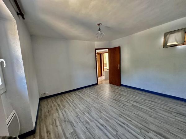 Vente / Maison en pierre à Laudun-l'Ardoise (30290)